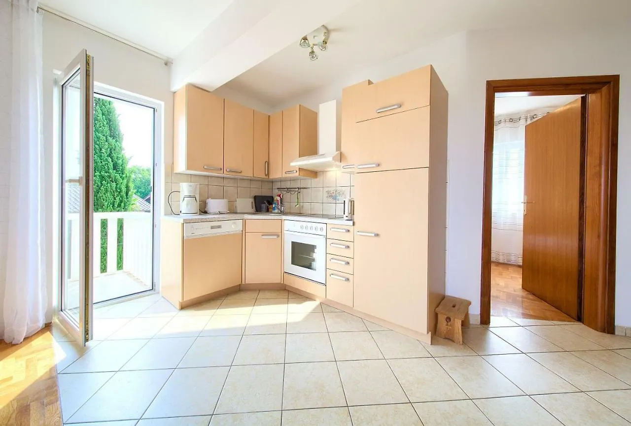 Apartment Apartman Adria Malinska Croatia