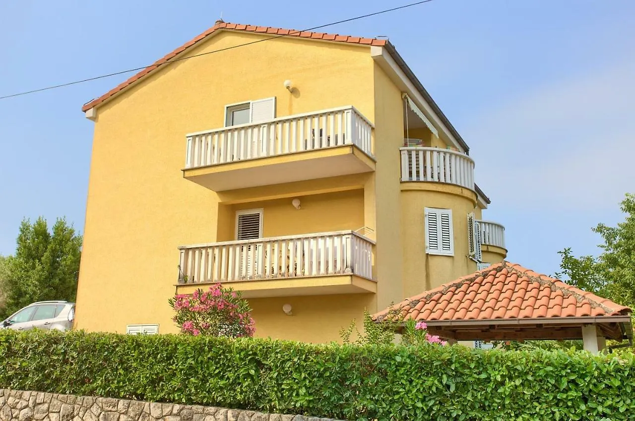 Apartman Adria Malinska 0*,  Croatia
